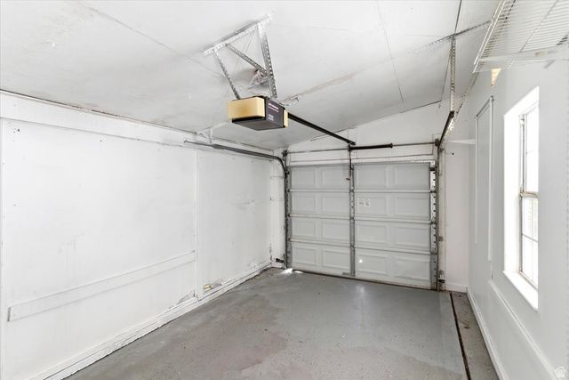 671 W 1800 N, Clinton, UT 84015