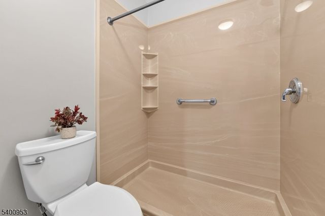 22 Pine Court 22, Bedminster Twp., NJ 07921