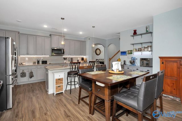 123 Chesire Cove Lane, New Market, AL 35761