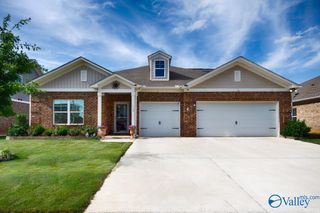 123 Chesire Cove Lane, New Market, AL 35761