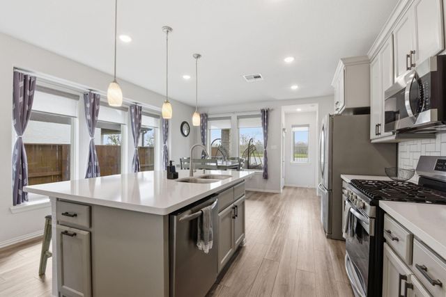 10510 Wagner Street, Rosharon, TX 77583