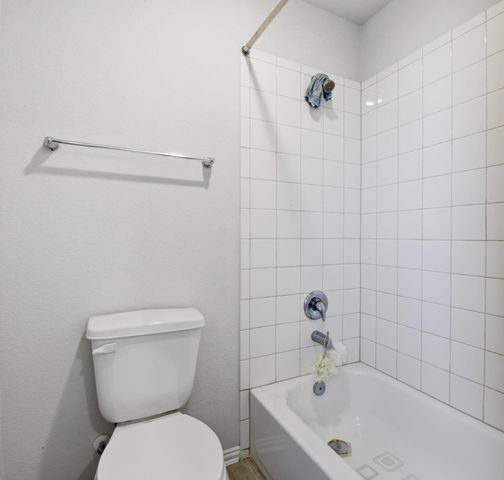 10510 Wagner Street, Rosharon, TX 77583