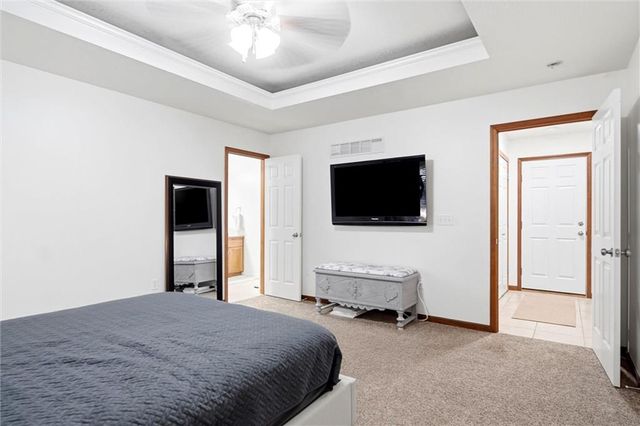 511 N Rebecca Lane, Lawrence, KS 66044