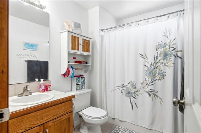 511 N Rebecca Lane, Lawrence, KS 66044