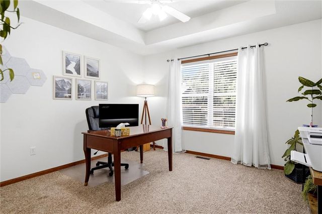 511 N Rebecca Lane, Lawrence, KS 66044