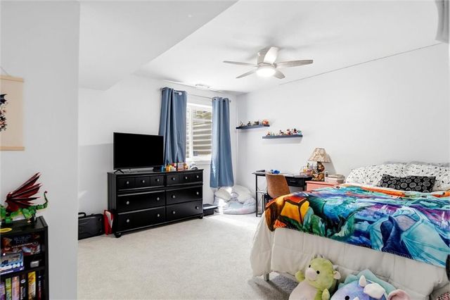 511 N Rebecca Lane, Lawrence, KS 66044