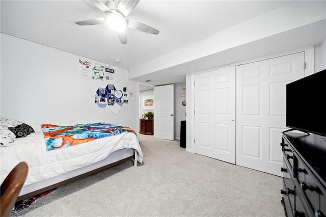 511 N Rebecca Lane, Lawrence, KS 66044