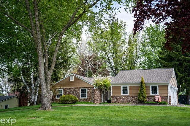 149 Orchardale Drive, Rochester, MI 48309