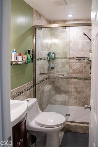 149 Orchardale Drive, Rochester, MI 48309
