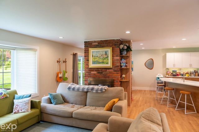 149 Orchardale Drive, Rochester, MI 48309
