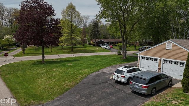 149 Orchardale Drive, Rochester, MI 48309