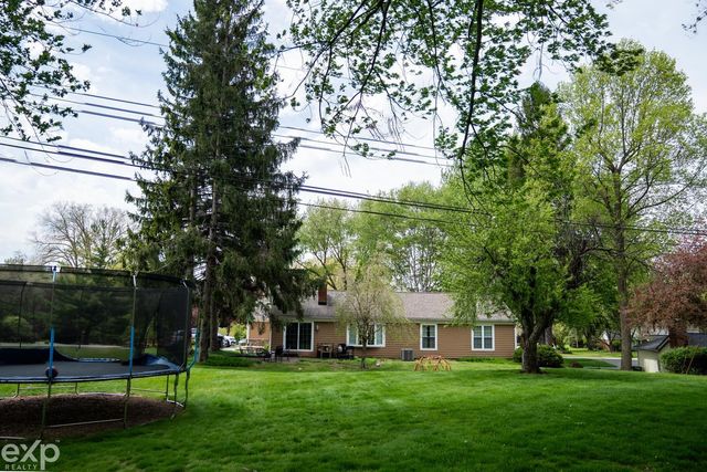 149 Orchardale Drive, Rochester, MI 48309