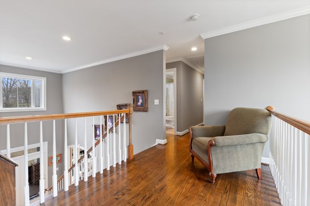 1000 Bradby Dr, Burns, TN 37029