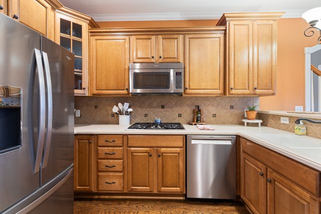 1000 Bradby Dr, Burns, TN 37029