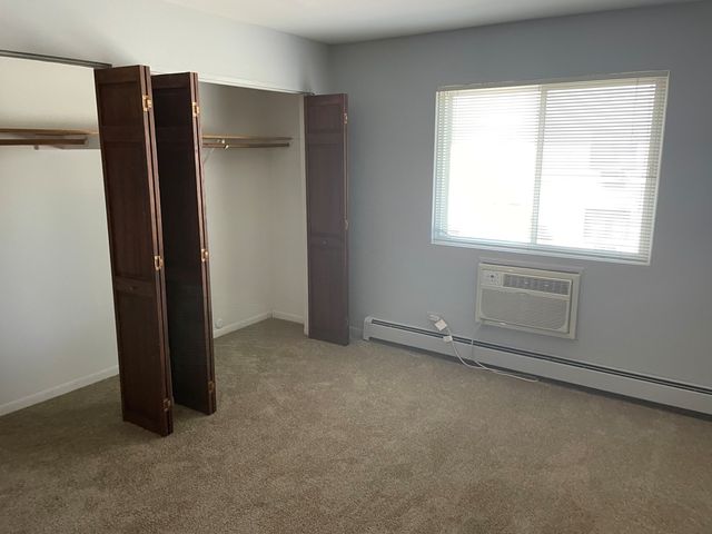 106 Olesen Drive 101, Naperville, IL 60540