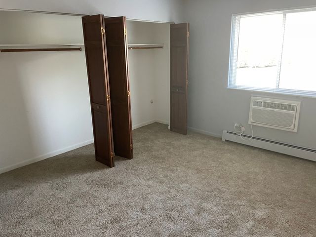 106 Olesen Drive 101, Naperville, IL 60540