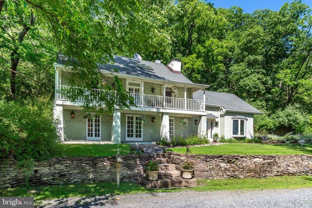 21 OLD RIVER RD, Lambertville, NJ 08530