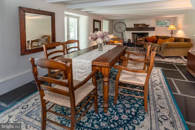 21 OLD RIVER RD, Lambertville, NJ 08530