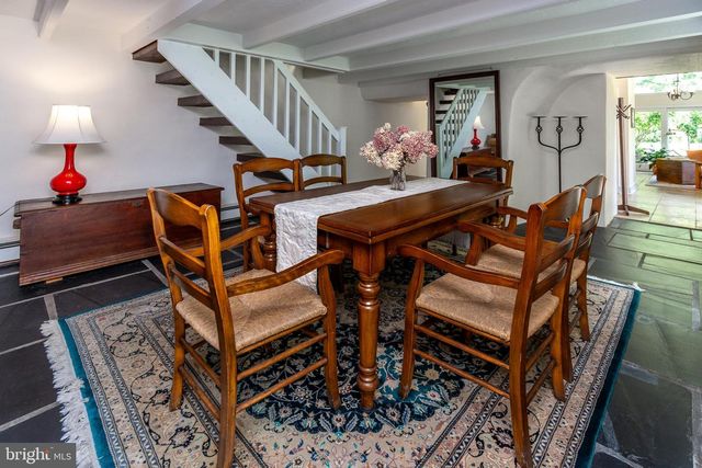 21 OLD RIVER RD, Lambertville, NJ 08530