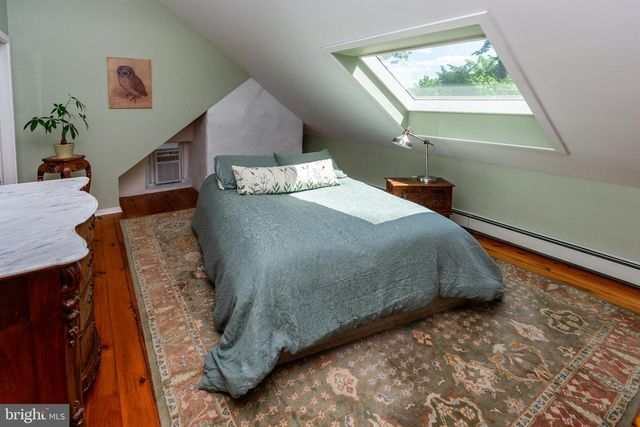 21 OLD RIVER RD, Lambertville, NJ 08530