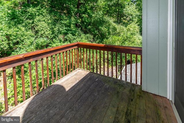 21 OLD RIVER RD, Lambertville, NJ 08530