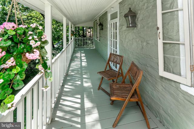 21 OLD RIVER RD, Lambertville, NJ 08530