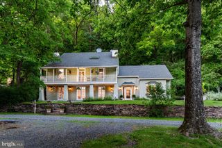 21 OLD RIVER RD, Lambertville, NJ 08530