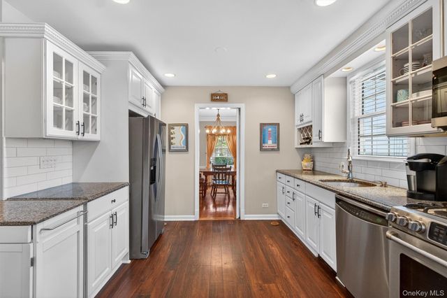 54 Seneca Avenue, White Plains, NY 10603