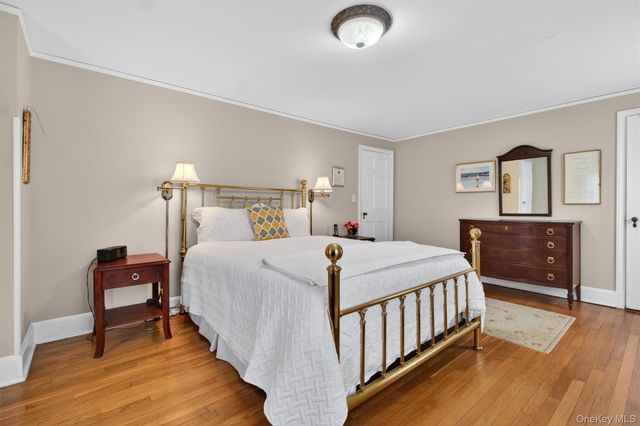 54 Seneca Avenue, White Plains, NY 10603
