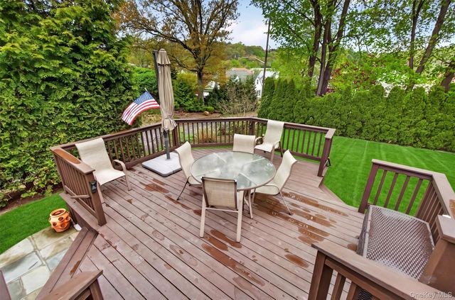 54 Seneca Avenue, White Plains, NY 10603