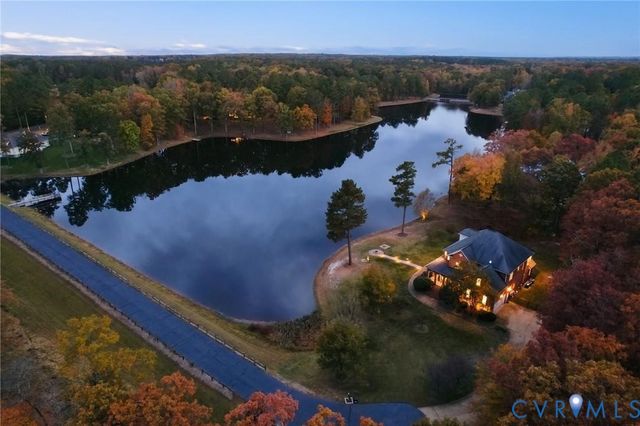 13486 Lower Lakes Pl, Ashland, VA 23005