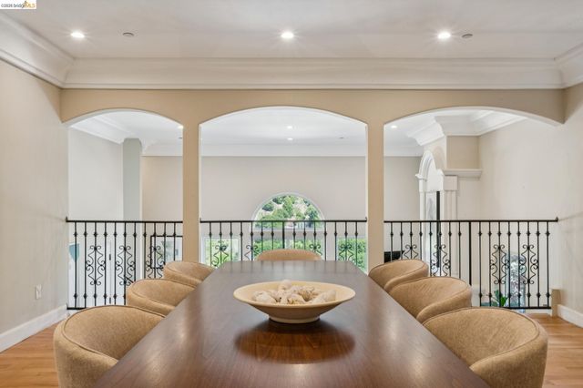 6929 Bristol Dr, Berkeley, CA 94705