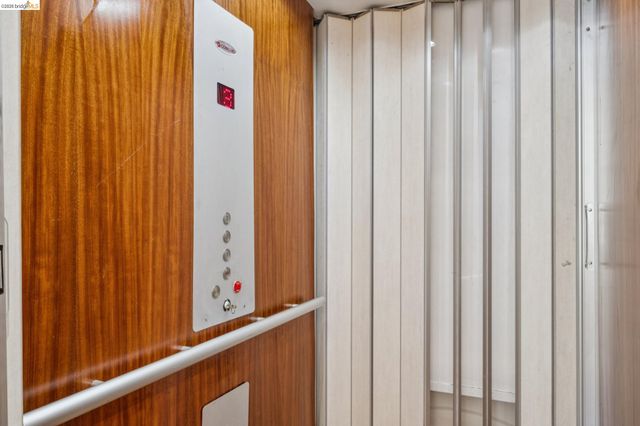 6929 Bristol Dr, Berkeley, CA 94705