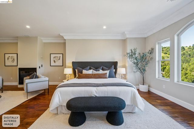 6929 Bristol Dr, Berkeley, CA 94705