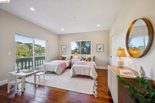 6929 Bristol Dr, Berkeley, CA 94705