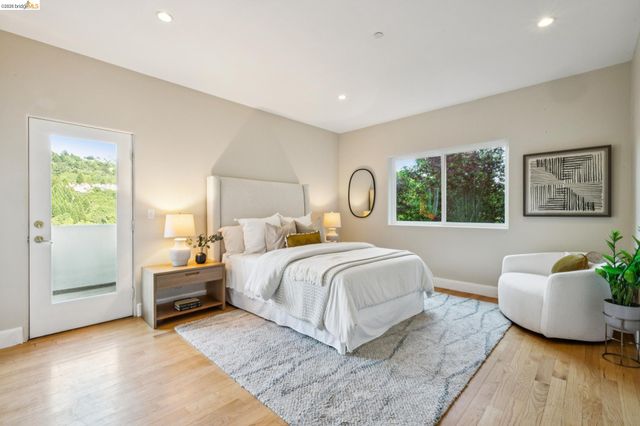 6929 Bristol Dr, Berkeley, CA 94705