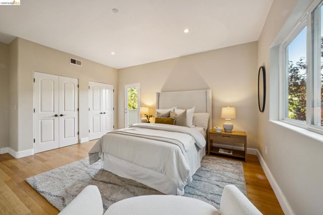 6929 Bristol Dr, Berkeley, CA 94705