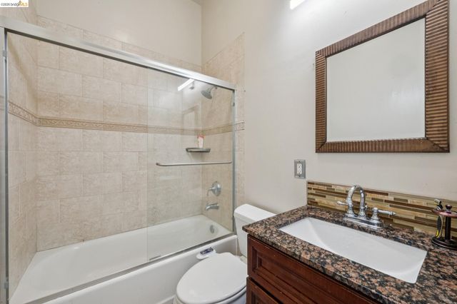 6929 Bristol Dr, Berkeley, CA 94705