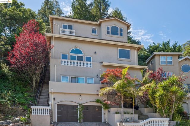 6929 Bristol Dr, Berkeley, CA 94705