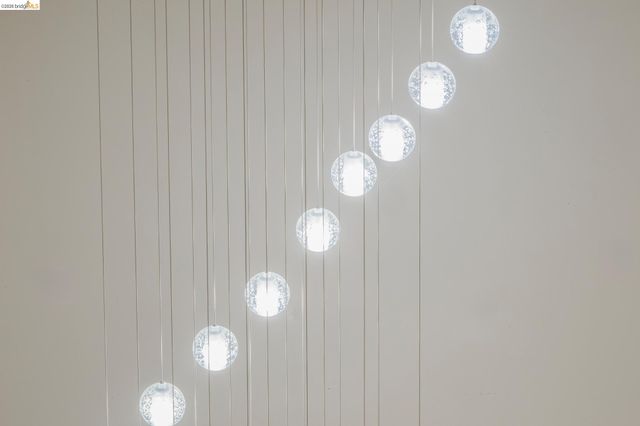 6929 Bristol Dr, Berkeley, CA 94705