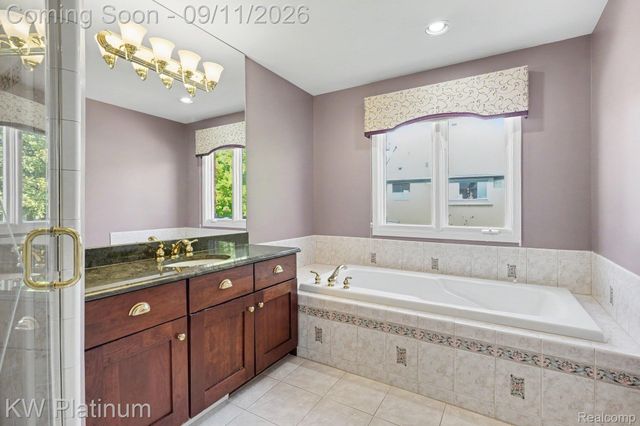 19741 Mount Vernon Drive, Macomb Township, MI 48044