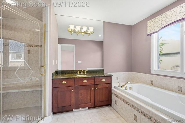 19741 Mount Vernon Drive, Macomb Township, MI 48044