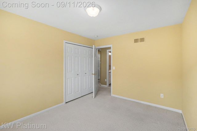 19741 Mount Vernon Drive, Macomb Township, MI 48044