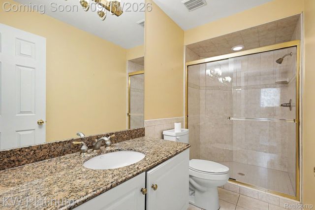 19741 Mount Vernon Drive, Macomb Township, MI 48044