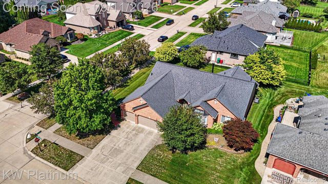 19741 Mount Vernon Drive, Macomb Township, MI 48044