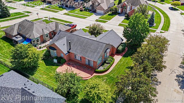 19741 Mount Vernon Drive, Macomb Township, MI 48044