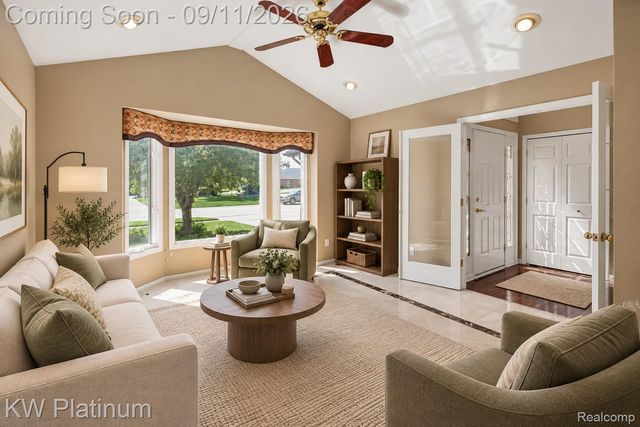 19741 Mount Vernon Drive, Macomb Township, MI 48044