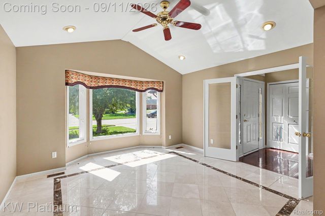 19741 Mount Vernon Drive, Macomb Township, MI 48044