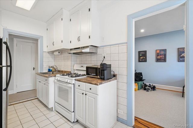 143 Garth Road 5L, Scarsdale, NY 10583