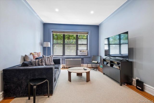 143 Garth Road 5L, Scarsdale, NY 10583